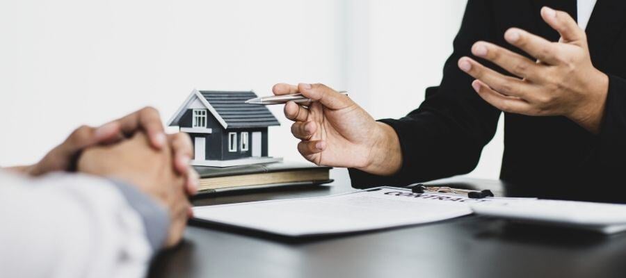 Pros and Cons of Partnering for Buy and Hold Properties